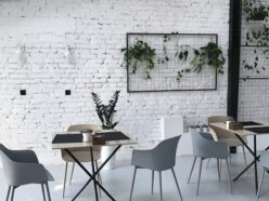 pexels-zvolskiy-3581751